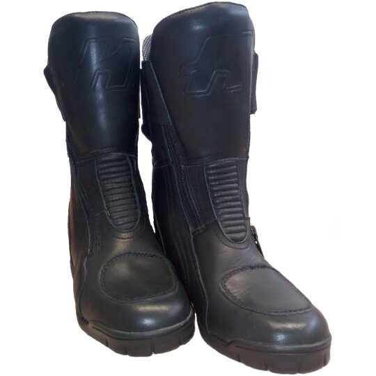 Held Via touring boots